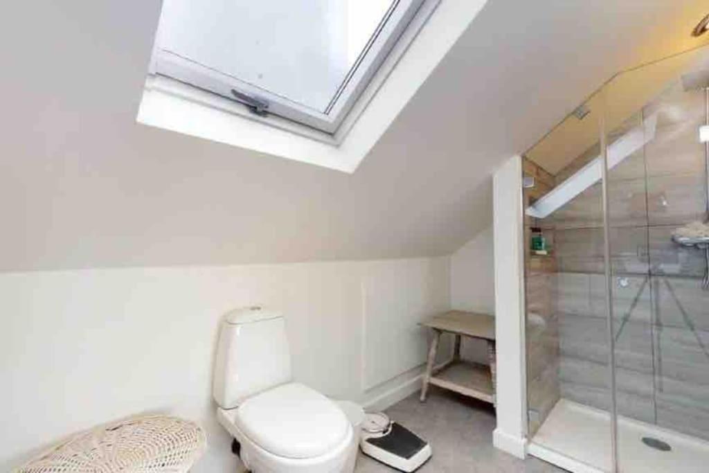 Love Lancing By The Sea With Optional Large Hot Tub Sleeps Up To 8 & Free Parking Villa Exterior photo